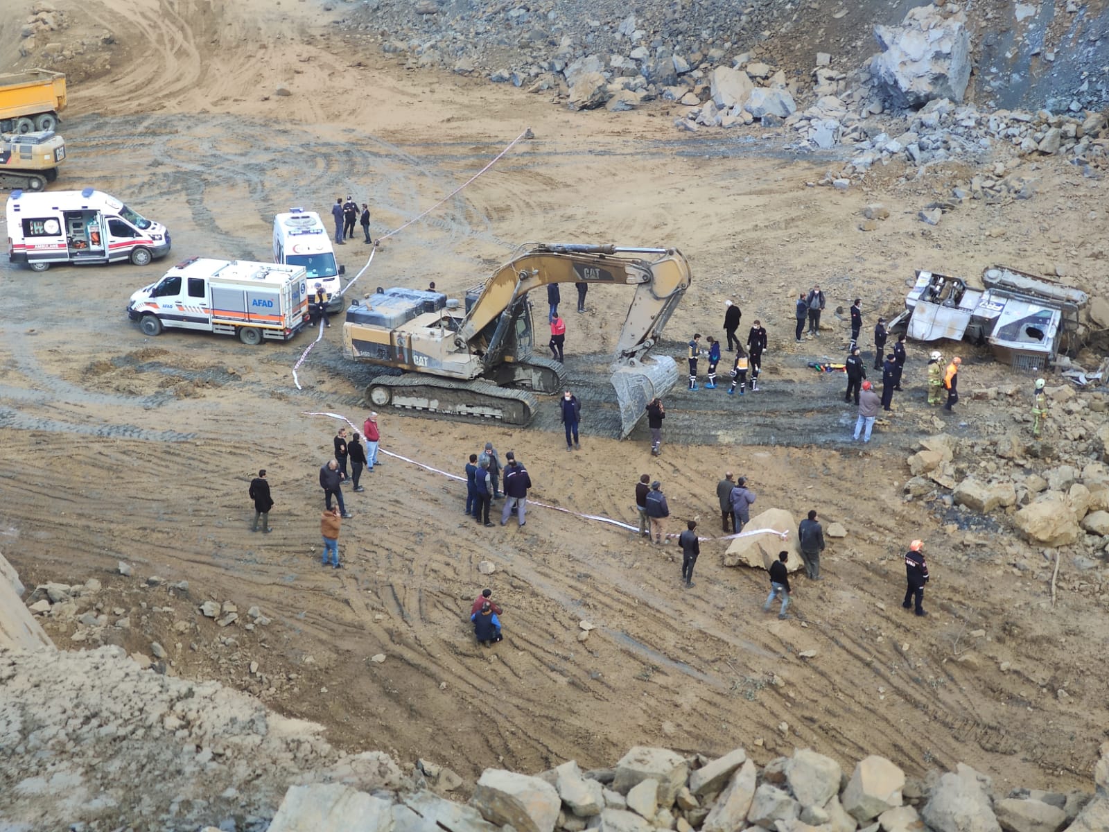 Arnavutköy'de taş ocağında göçük: 2 işçi hayatını kaybetti