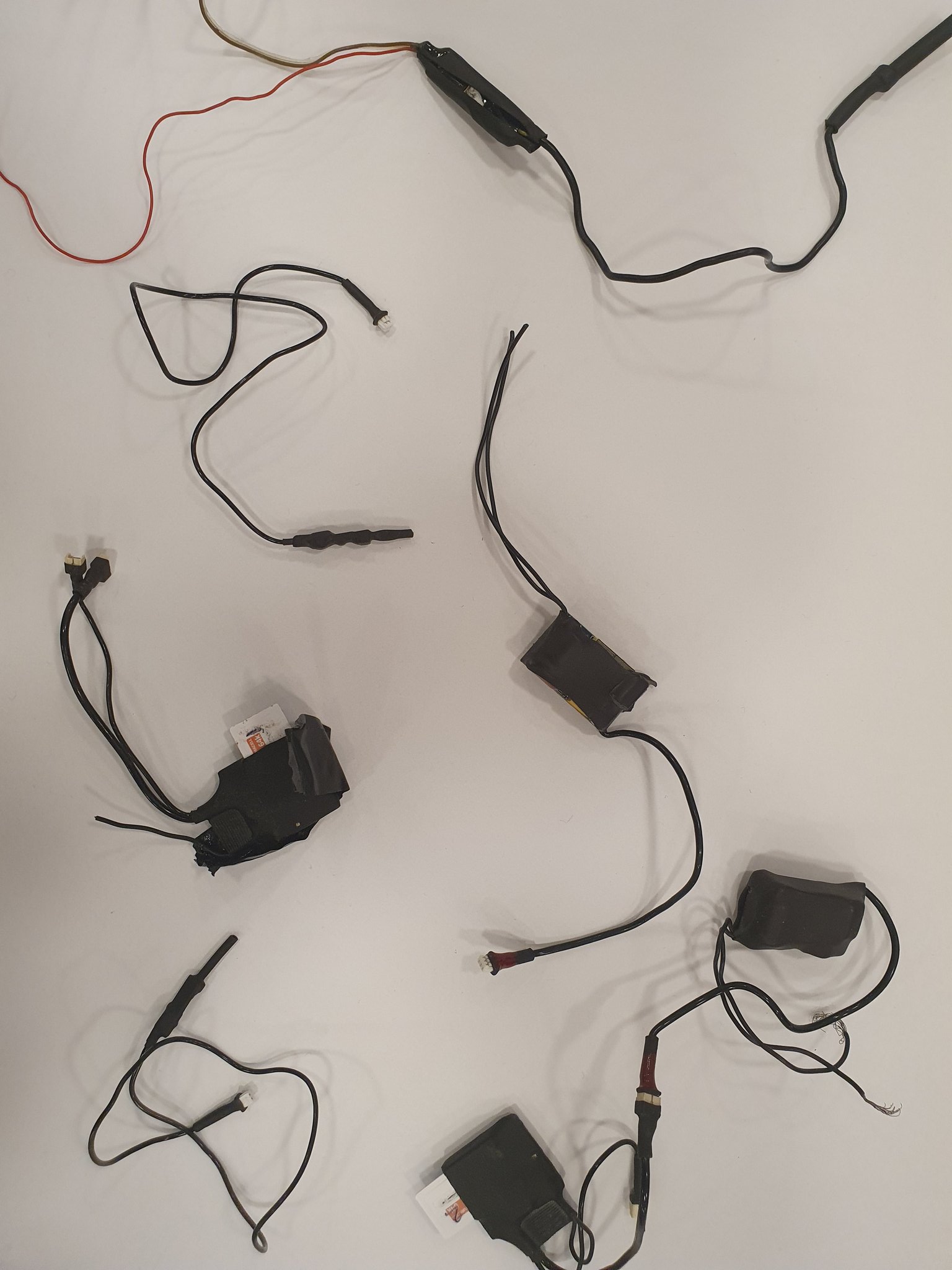 HDP binasında dinleme cihazları bulundu