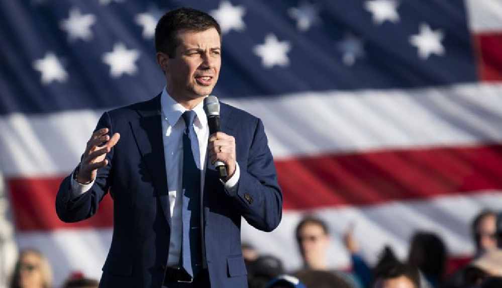 ABD tarihinin ilk eşcinsel bakanı Pete Buttigieg olacak
