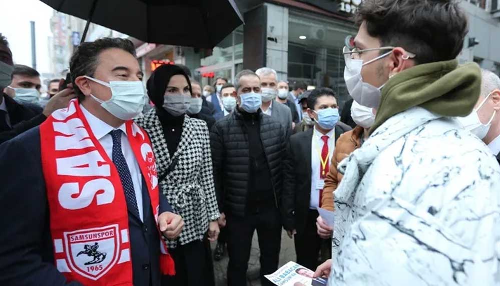 Babacan'dan-hükümete--Hazırsanız-kopya-veriyorum,-dikkatle-dinleyin