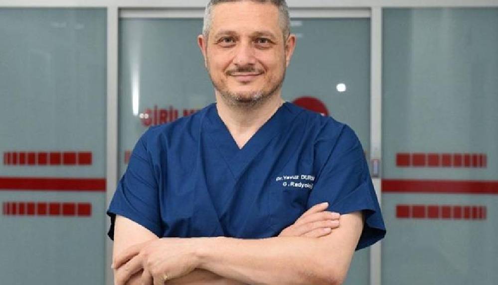 Bursa'da Kovid-19 tedavisi gören 'Yılın Hekimi' Dr. Yavuz Durmuş yaşamını yitirdi