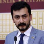CHP'li Eren Erdem: Ben de cezaevinde çıplak arandım 42 CHP'li-Eren-Erdem--Ben-de-cezaevinde-çıplak-arandım