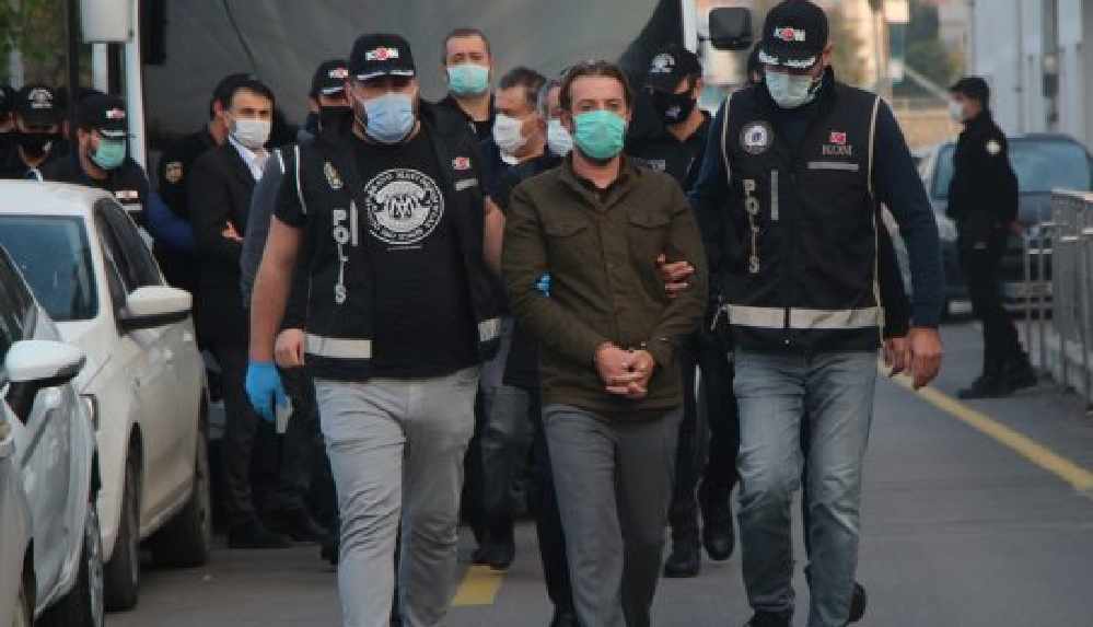 Ceyhan’daki ‘rüşvet’ soruşturmasında eski belediye başkanı tutuklandı