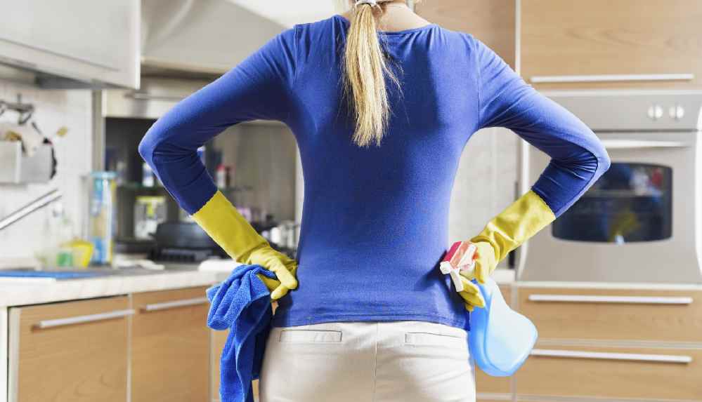 Ev işlerini yapmayan kadın kusurlu bulundu!