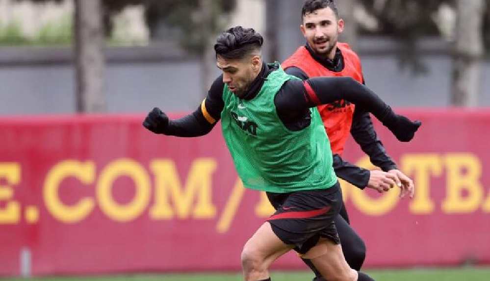Galatasaray açıkladı: Falcao geri döndü
