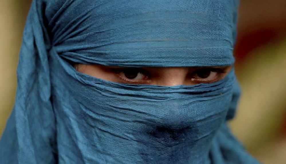 "Her yıl bin Pakistanlı kız zorla İslam'a geçiyor"
