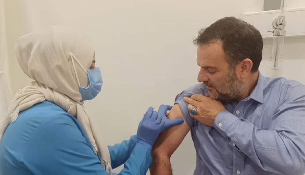 Koronavirüs aşısı olan Habertürk yazarı Kemal Öztürk testinin pozitif çıktığını duyurdu
