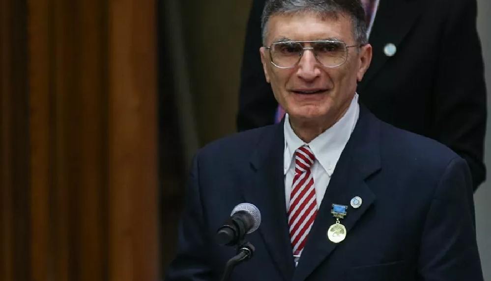 Nobel ödüllü bilim insanı Sancar_ Türkiye'de olsam kuyruğa girer, aşı yaptırırdım