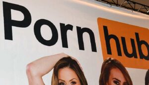 Pornhub istismar suçlamasının ardından kullanıcıların yüklediği videoları yasakladı