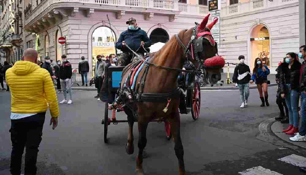 Roma'da atlı faytonların kent içinde kullanımı yasaklandı