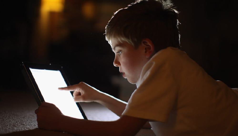 iPad'ini çocuğuna verdi, 125 bin lira borçlandı