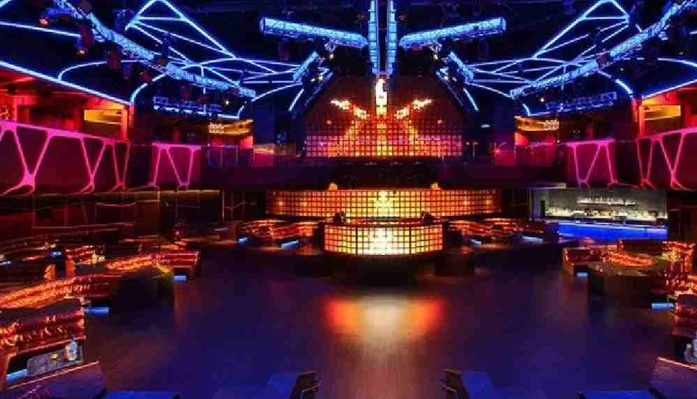 AKP’li vekilin yeğeni yasağa rağmen eğlence mekanını açtırmış