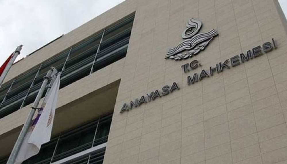 Anayasa Mahkemesi 'çıplak aramaya' hak ihlali kararını verdi