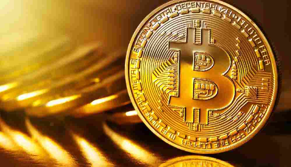 Bitcoin indiği 52 bin dolardan 57 bin dolar düzeyine döndü