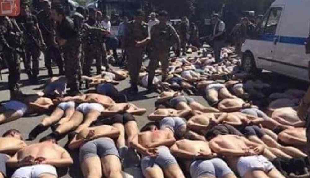 Boğaziçi öğrencilerine 15 Temmuz fotoğraflarıyla tehdit