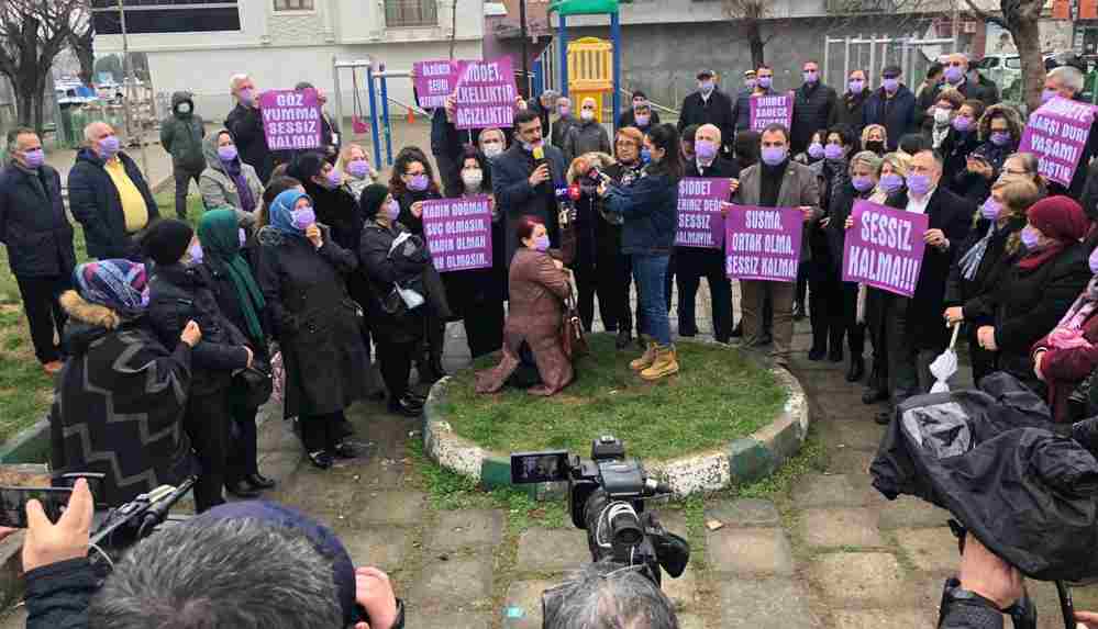 Bursalı kadınlardan cinayet mahallinde şiddet protestosu!