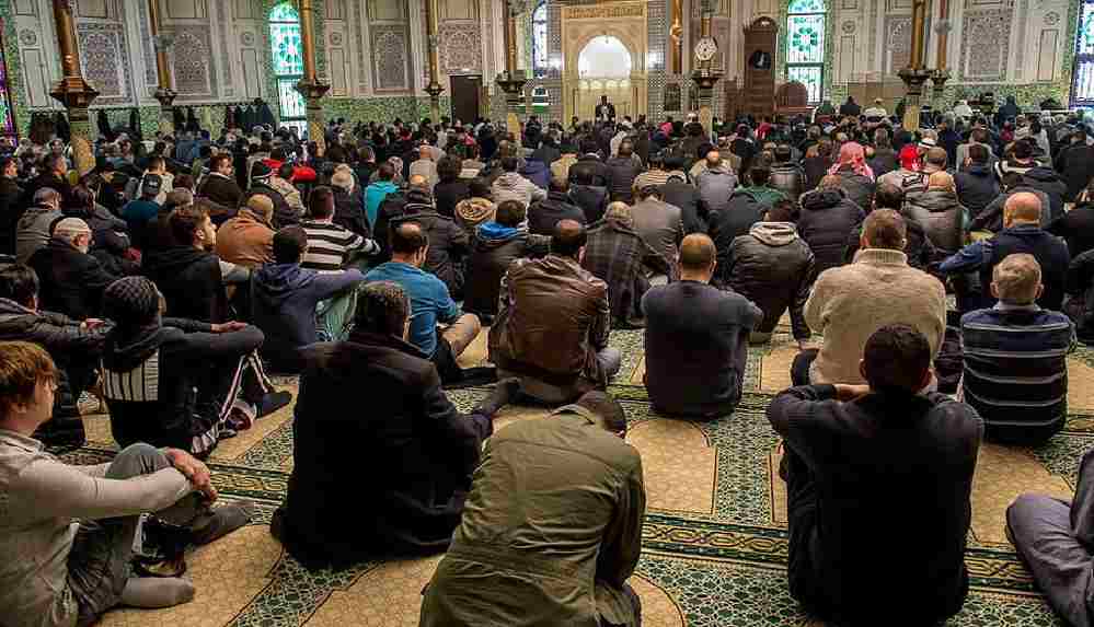 Eşcinsellik karşıtı mesajlar paylaşan Türk imamı sınırı dışı ediliyor