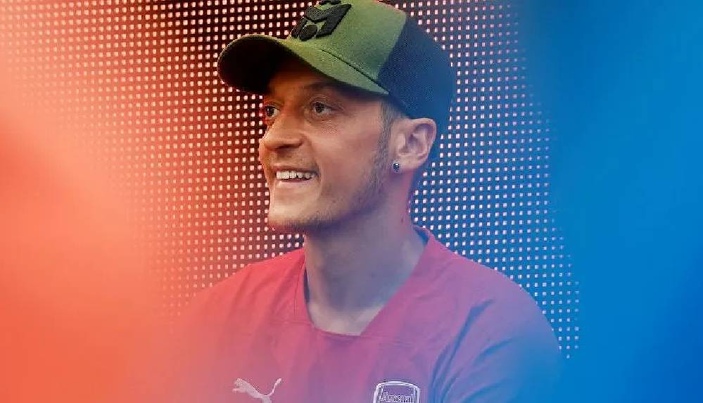 Fenerbahçe, Mesut Özil transferi için Acun’un uçağı ile Londra’ya gidiyor