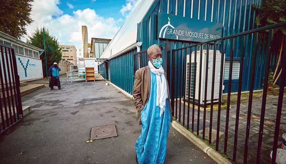 Fransa-İçişleri-Bakanı--İzlenmesini-özellikle-istediğim-18-camiden-9'u-kapatıldı