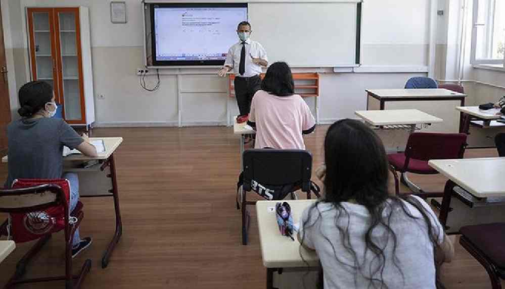 İlçe Milli Eğitim, okul müdürlerinden 'öğrencileri dini derslere yönlendirme'lerini istedi