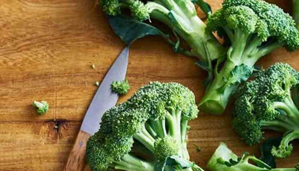 Kanser savaşçısı brokolinin faydaları ve zararları nelerdir?