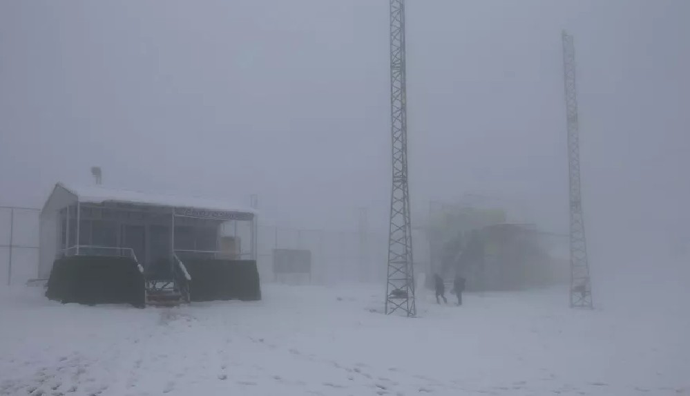 Kartepe'de kar kalınlığı 20 santime ulaştı