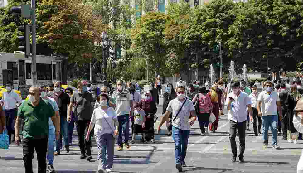 ‘Koronavirüs önlemleri gevşerse Mart ayında 3. dalganın gelmesi çok uzak olmaz’