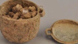 2 bin 700 yıl önce soyluların kozmetik ürün kullandığı ortaya çıktı