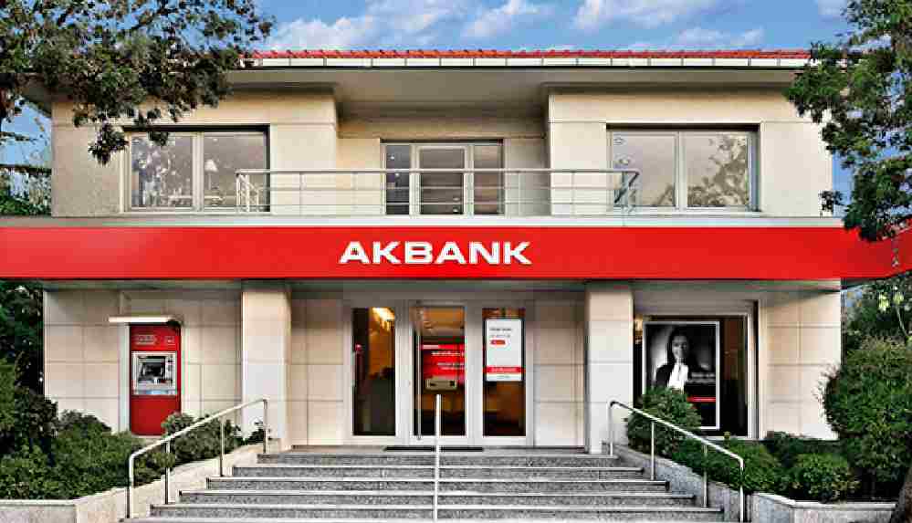 Akbank'a erişim sıkıntısı devam ediyor: İşte Akbank'tan yapılan son açıklama