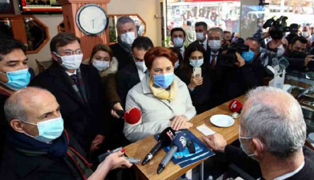 Akşener esnafı dinledi: Kira var, ödeme var, müşteri yok 1 Akşener esnafı dinledi_ Kira var, ödeme var, müşteri yok