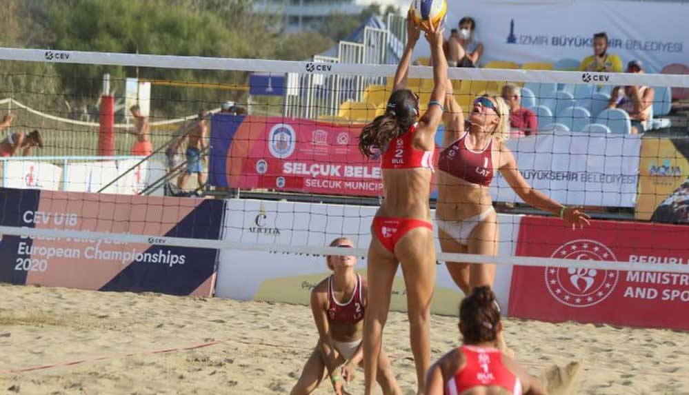 Alman plaj voleybolu yıldızlarından turnuvada bikini giymelerine izin vermeyen Katar’a boykot