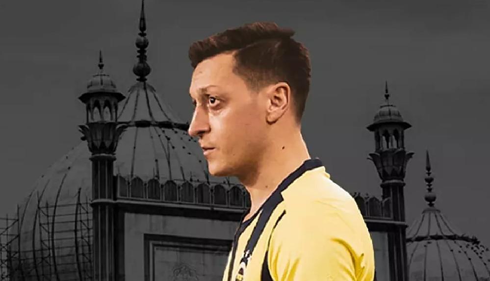 Altaylı: Mesut Özil’i sosyal medyada izleyenler futbolcu olarak mı geldi, imam mı oldu, ayırt etmekte zorlanabilirler