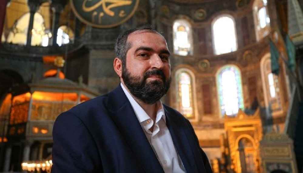 Ayasofya 'baş imamı' anayasadan laikliğin çıkarılmasını istedi