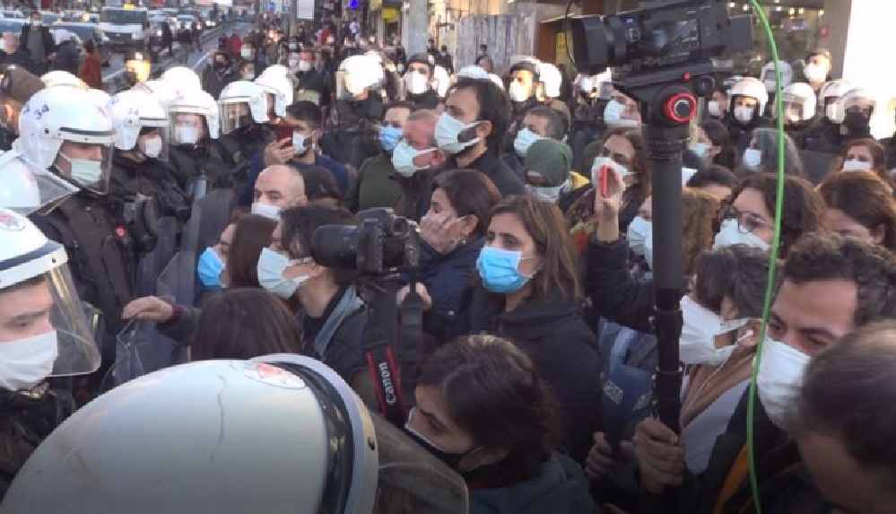 Berkin Elvan’ın ablası gözaltına alındı