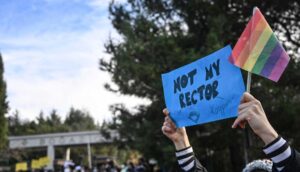 Boğaziçi Üniversitesi öğrencilerinden tutuklamalara karşı protesto eylemi