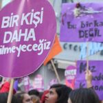 Boşandığı-eşi-3-yerinden-bıçakladı--19-yaşındaki-genç-kadının-hayati-tehlikesi-sürüyor