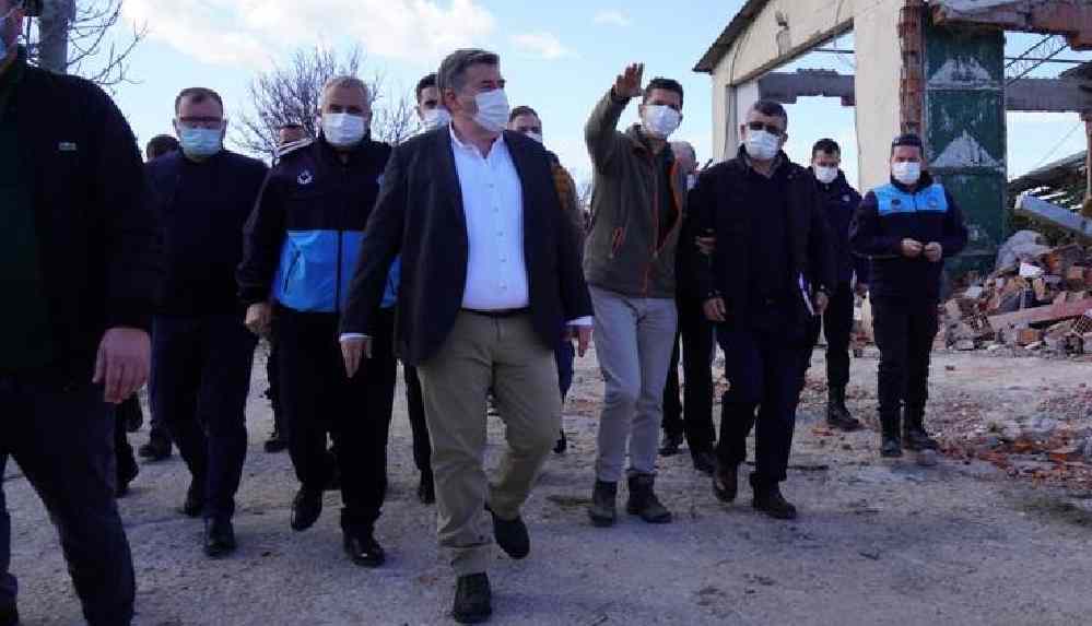 Çeşme Belediye Başkanı Ekrem Oran_ Büyük bir felaketi ucuz atlattık