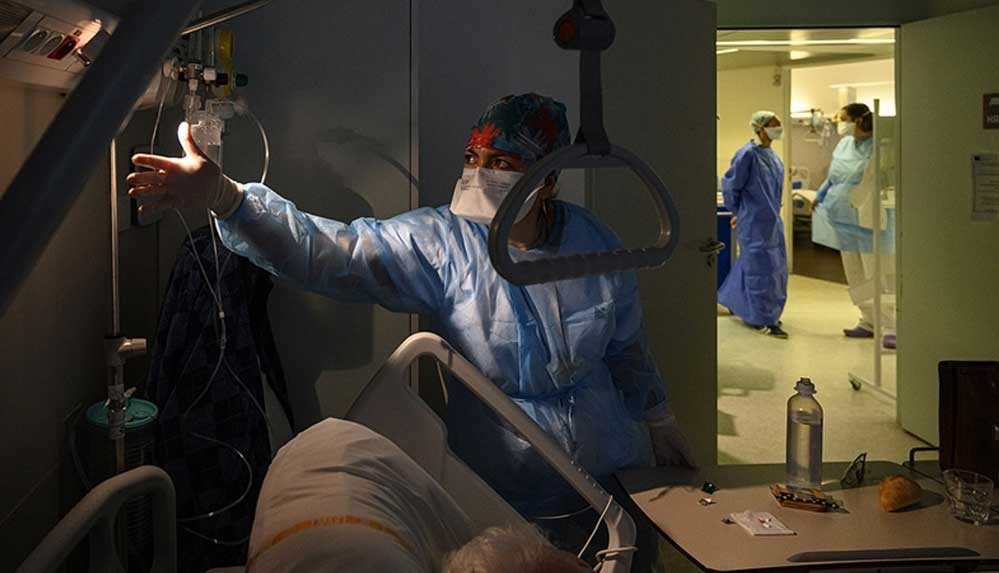 Dünya-genelinde-Kovid-19'dan-ölenlerin-sayısı-2-milyon-400-bini-geçti