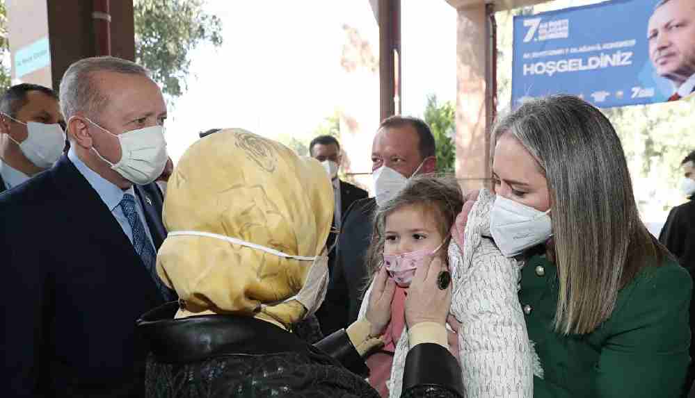 Emine Erdoğan'dan 'Ayda bebek' paylaşımı