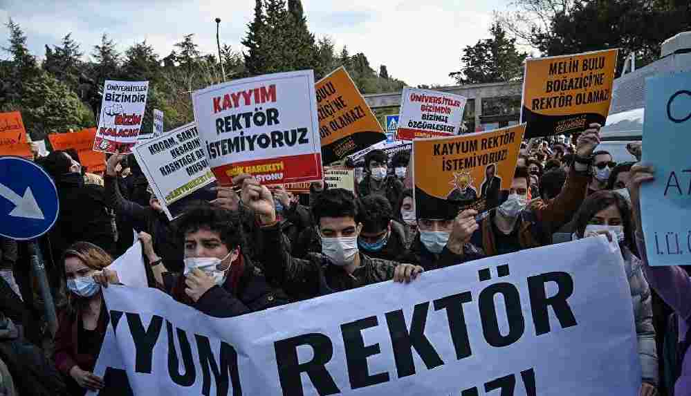 Galatasaray Üniversitesi akademisyenlerinden Boğaziçi protestolarına destek