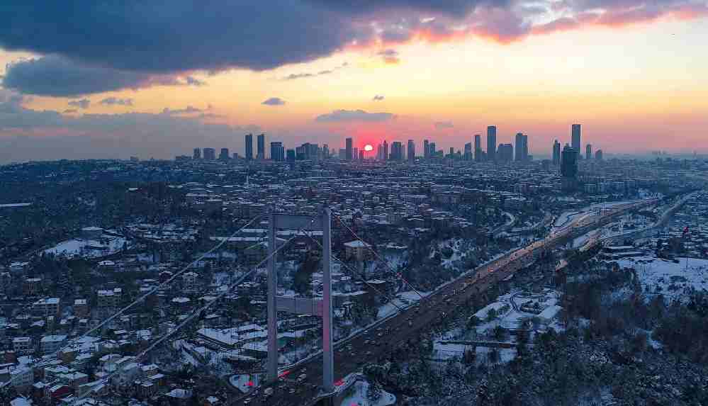 İstanbul'da kar yağışı başladı