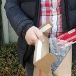 İnternetten-telefon-sipariş-verdi,-kargodan-bisküvi-çıktı