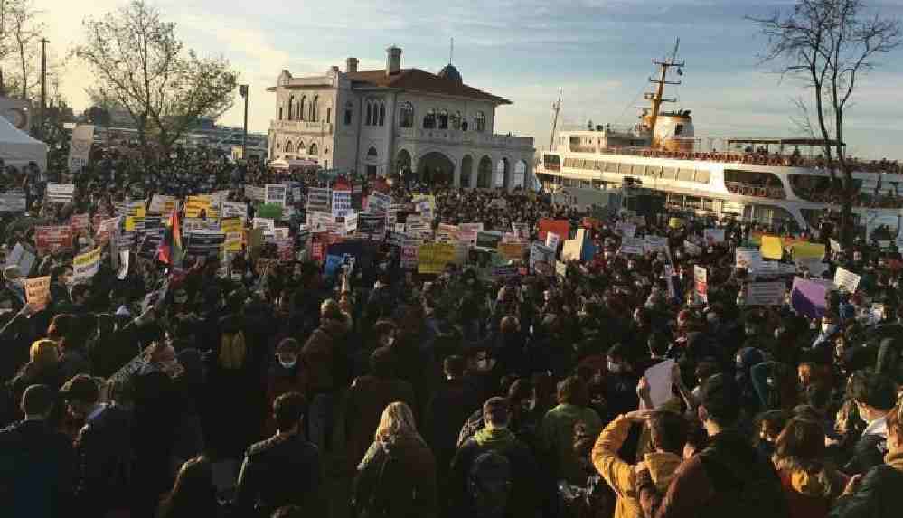 Kadıköy Kaymakamlığı_ Her türlü toplantı ve gösteri yürüyüşü yasaklandı