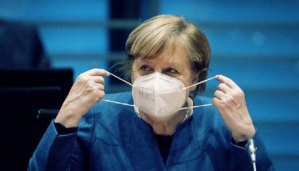 Merkel: Seyahat için dijital aşı sertifikası yüksek ihtimalle yazdan önce hazır olacak