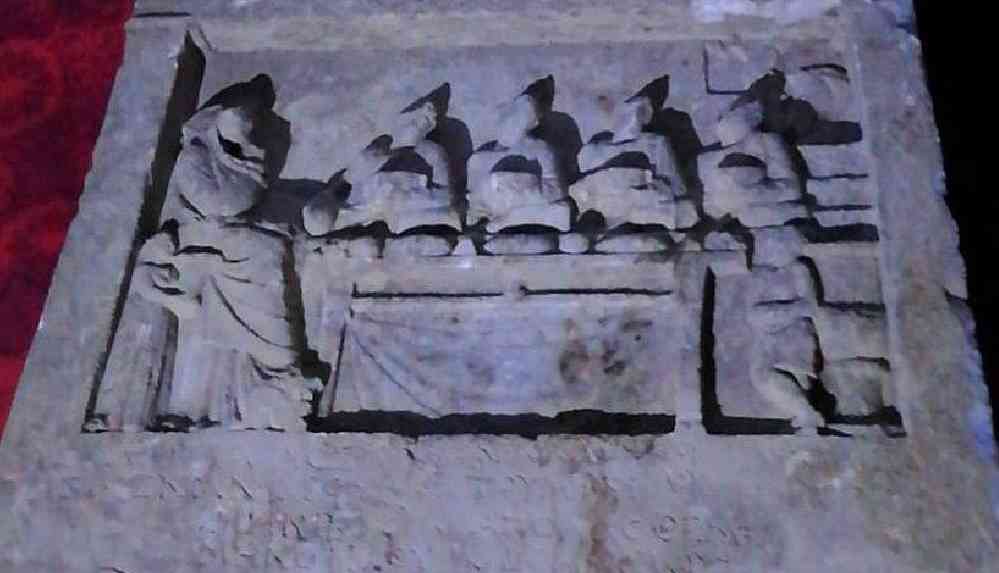 Milyonluk tarihi eser evde bulundu!