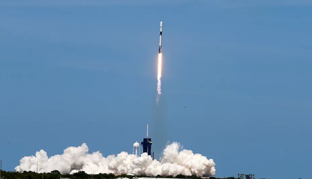 NASA: SpaceX aracı ile uzaya fırlatılan astronotlar 'uzayda kalma' rekoru kırdı