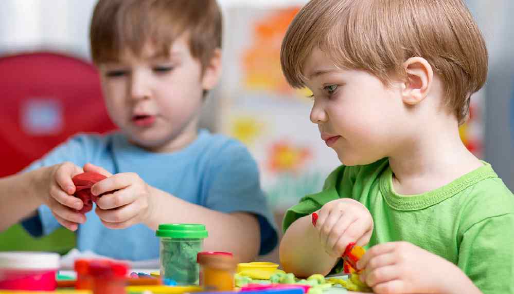 Psikologlar uyardı: Çocuklar bu yaz fazladan okula gitmek yerine oyun oynasın