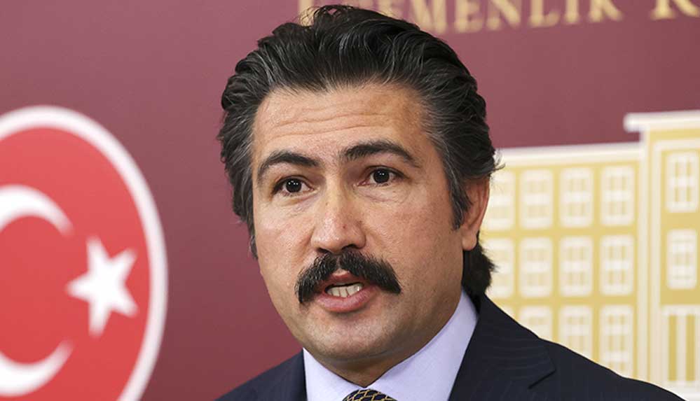 AKP'li-Özkan'dan-tepki-çeken-açıklama--Vaka-artışını-işyerlerinin-açılmasına-bağladı!