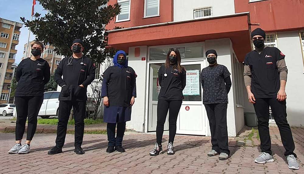 Aile hekimleri ‘karalar bağladı’: Hak kayıplarımız giderilene dek siyah giyeceğiz 4 Aile-hekimleri-‘karalar-bağladı’--Hak-kayıplarımız-giderilene-dek-siyah-giyeceğiz