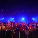 Amsterdam'ın en büyük konser salonunda 1300 kişiyle koronavirüs deneyi